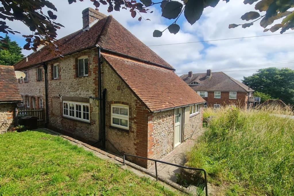 Wish End Cottage Ratton Exterior photo