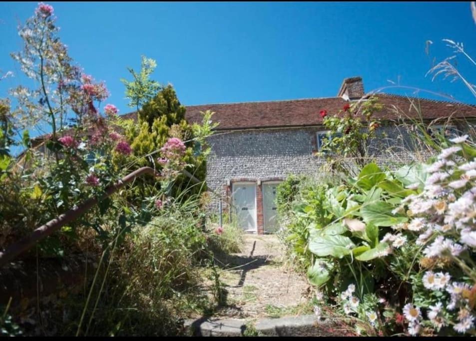 Wish End Cottage Ratton Exterior photo
